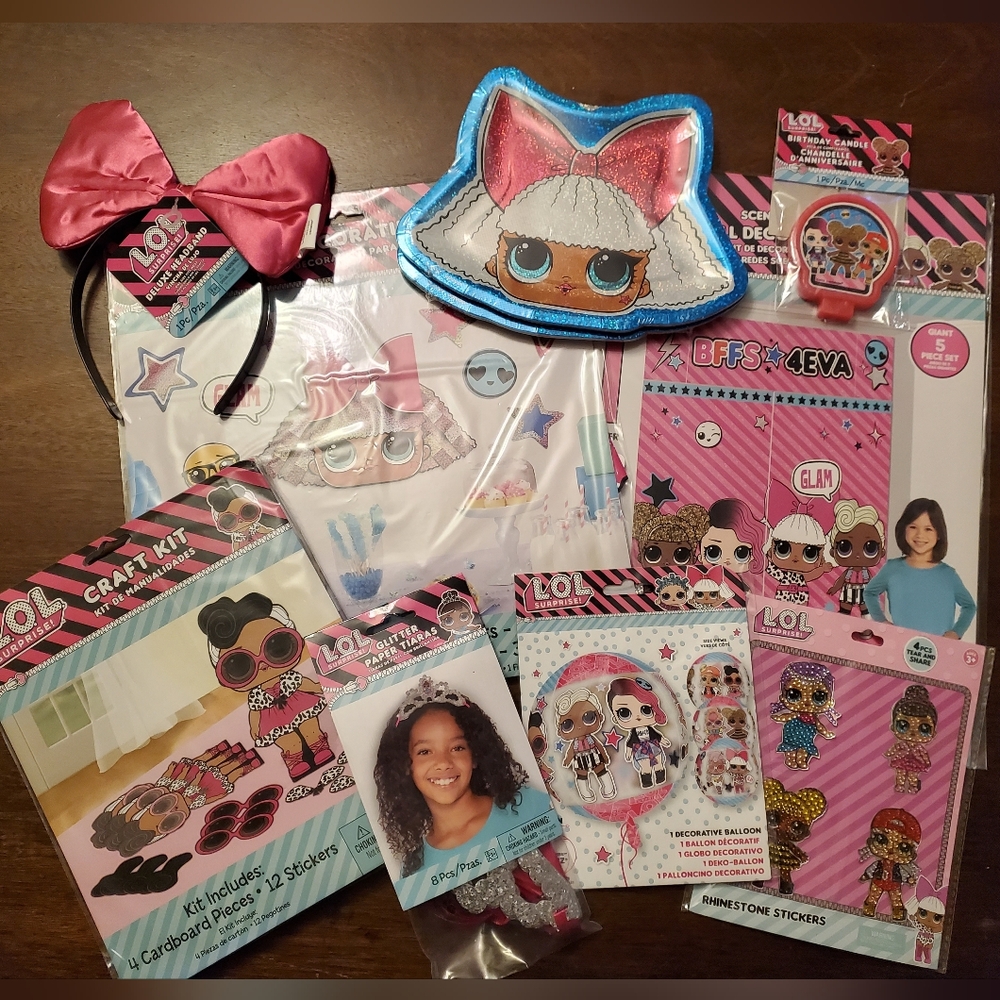 NWT LOL Surprise 10 Piece Birthday Decorations